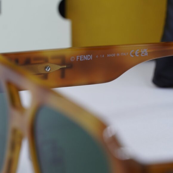 Final Price! Fendi FE40130F 55N Sunglasses - Picture 7 of 10